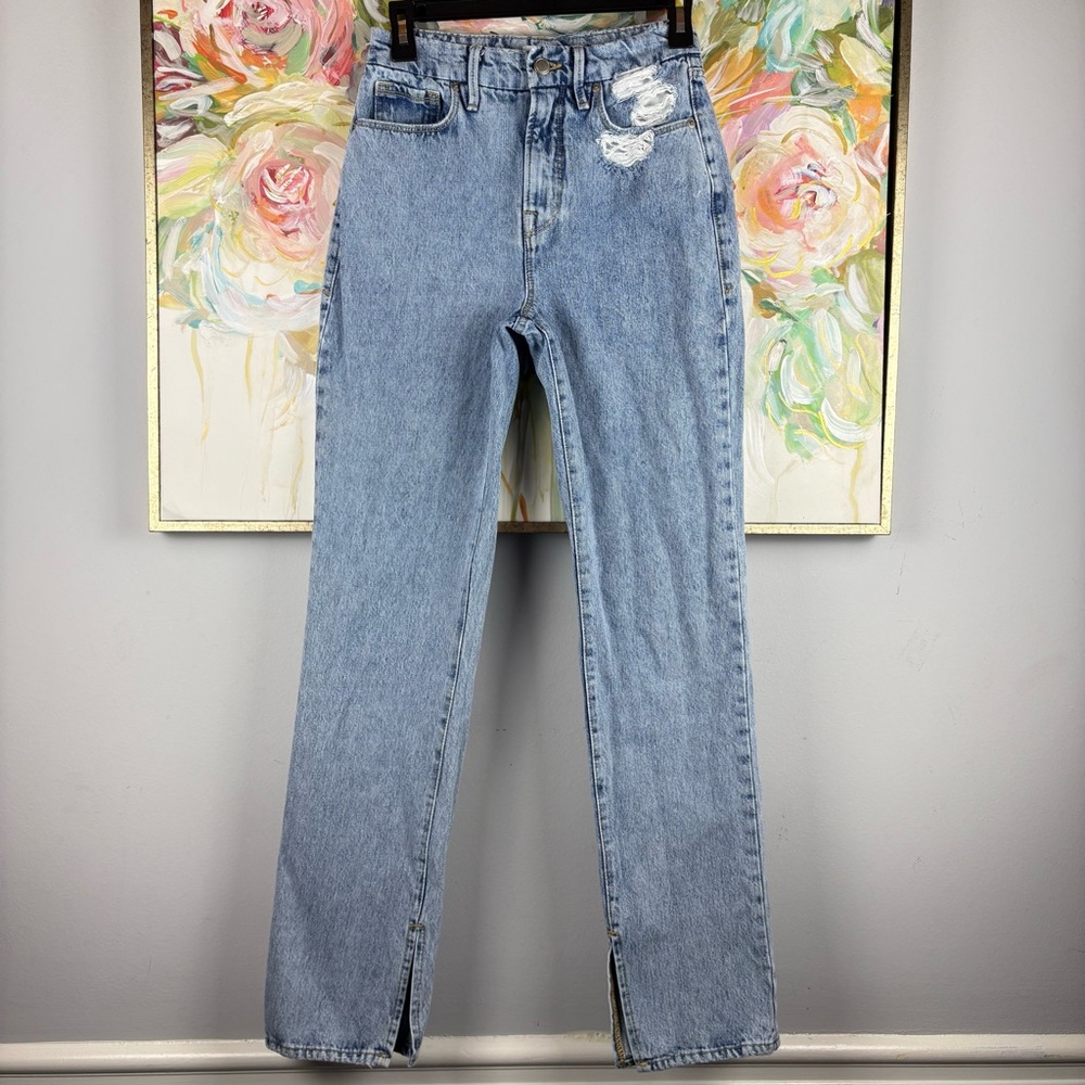 Good American Light Wash Straight Leg Jeans